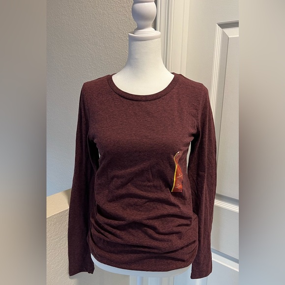 Mossimo Supply Co. Tops - NWT! Mossimo supply Co., S, women’s long sleeve burgundy Flora